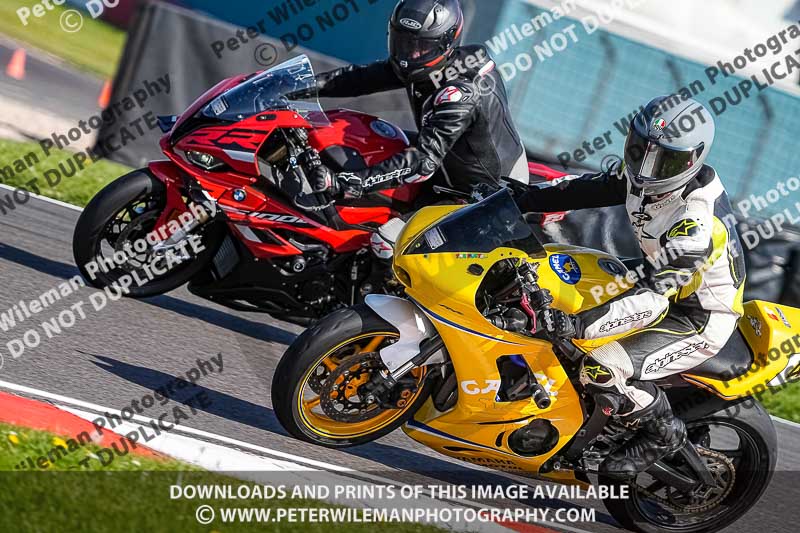 donington no limits trackday;donington park photographs;donington trackday photographs;no limits trackdays;peter wileman photography;trackday digital images;trackday photos